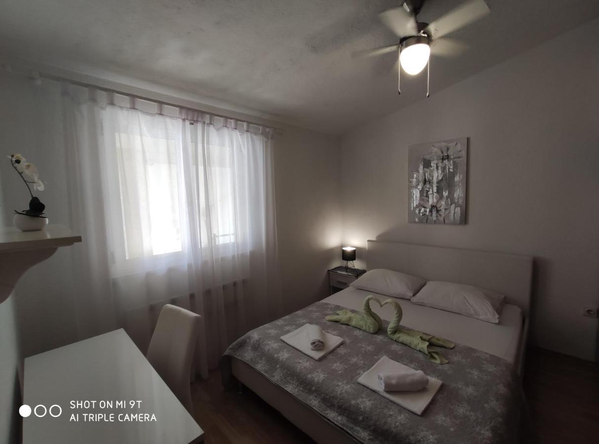 Apartment Burich Makarska Eksteriør bilde