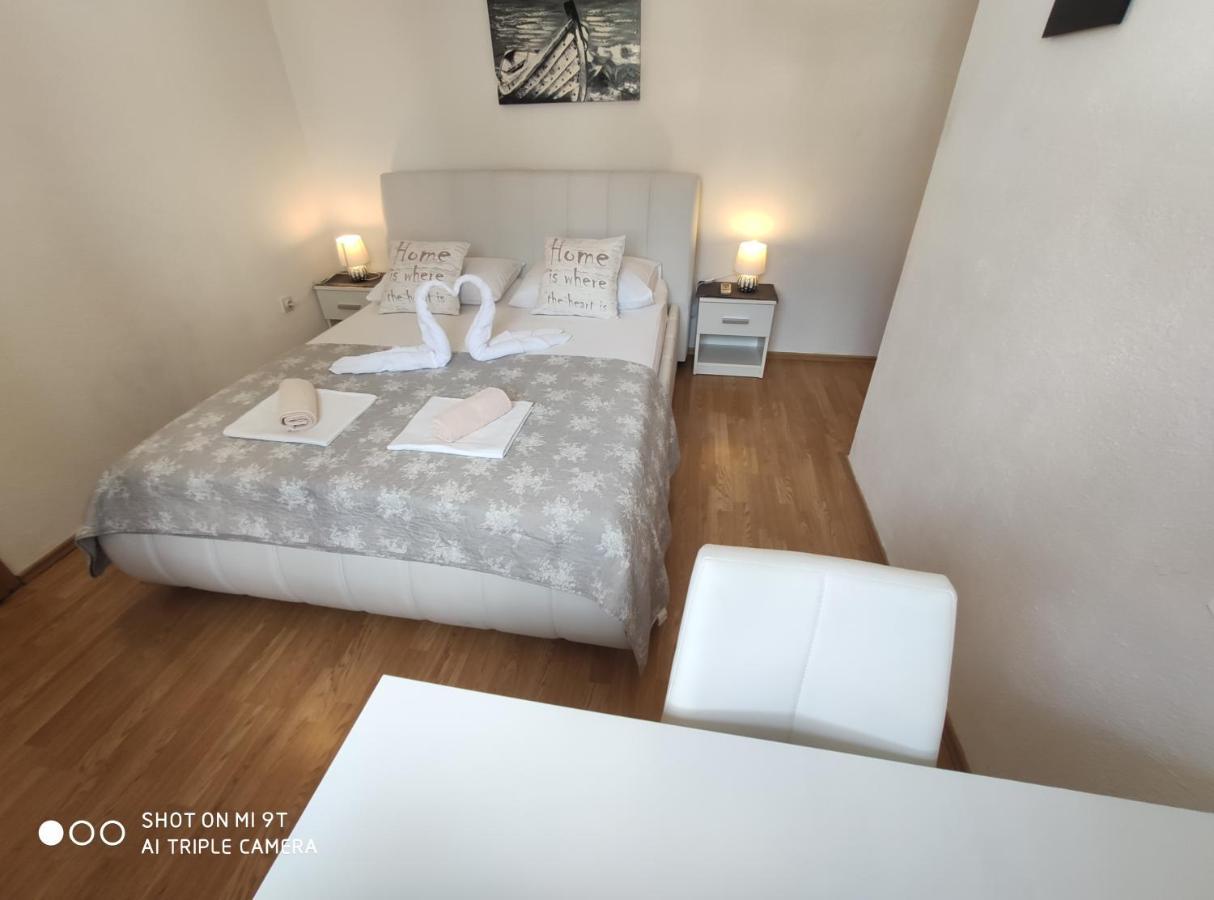 Apartment Burich Makarska Eksteriør bilde