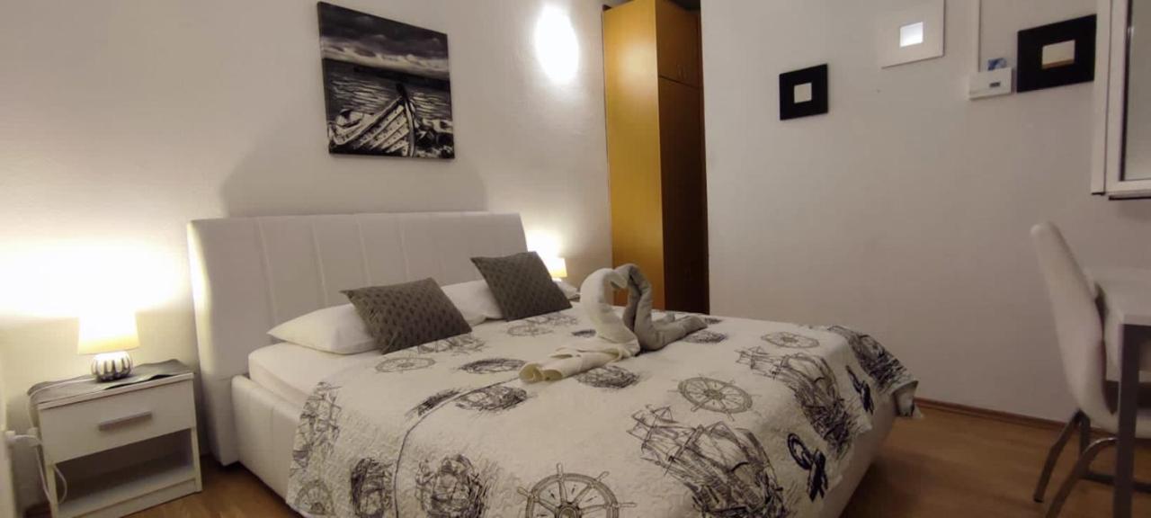 Apartment Burich Makarska Eksteriør bilde